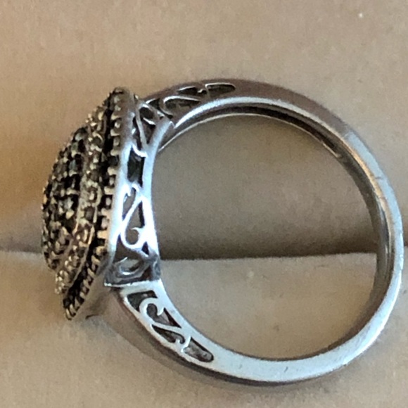 Sterling Silver Black & White Diamond Ring - Picture 5 of 7